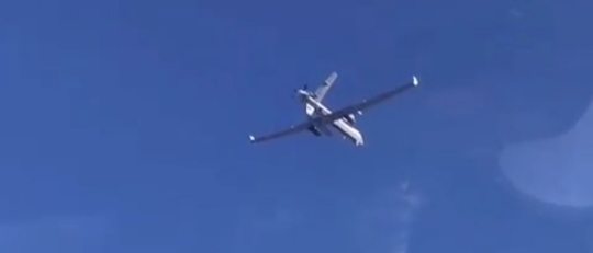 بالفيديو: سلاح الجو الروسي يعترض طائرة أمريكية فوق سوريا