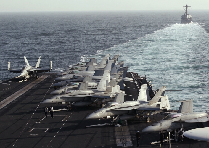  إسبانيا تتوجس شرا وتسحب سفينتها الحربية من القوة الأمريكية المتجهة صوب إيران