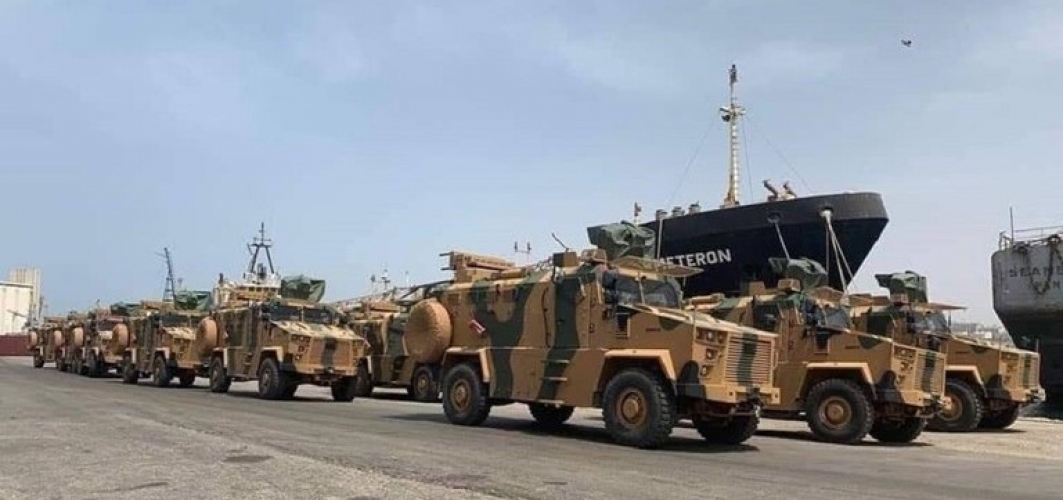  وصول دفعة كبيرة من الأسلحة التركية إلى العاصمة الليبية