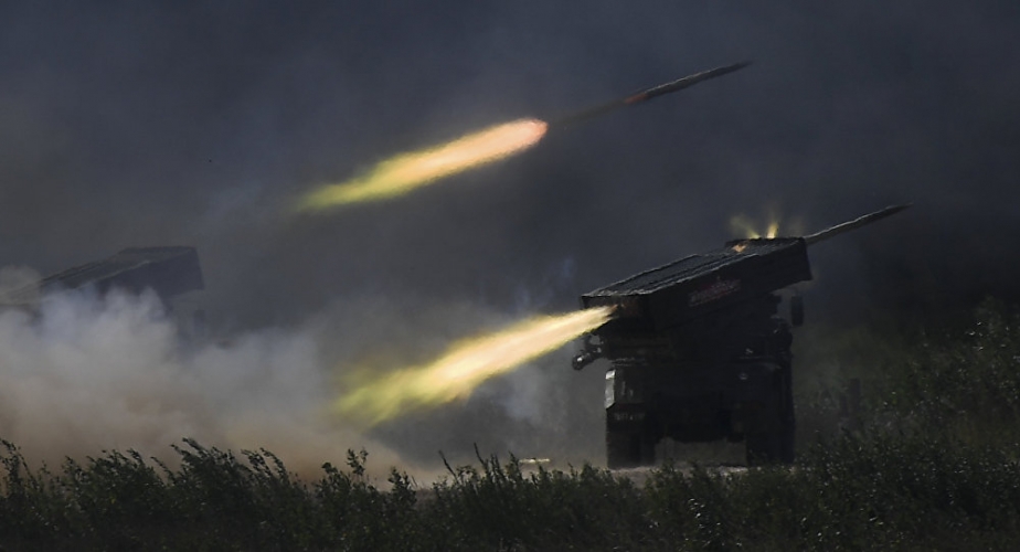 الجيش الروسي يستقبل الدفعة الأولى من راجمة صواريخ 