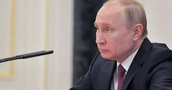 بوتين يقدم للدوما مشروع قانون لتعليق العمل بمعاهدة الصواريخ الموقعة مع واشنطن