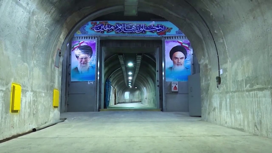  إيران تكشف عن مدينة صواريخ جديدة تحت الأرض - فيديو