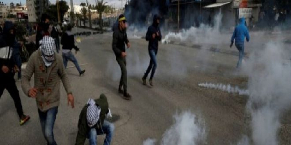 إصابة عدد من المدنيين الفلسطينيين جراء قمع الاحتلال مظاهرة بلعين
