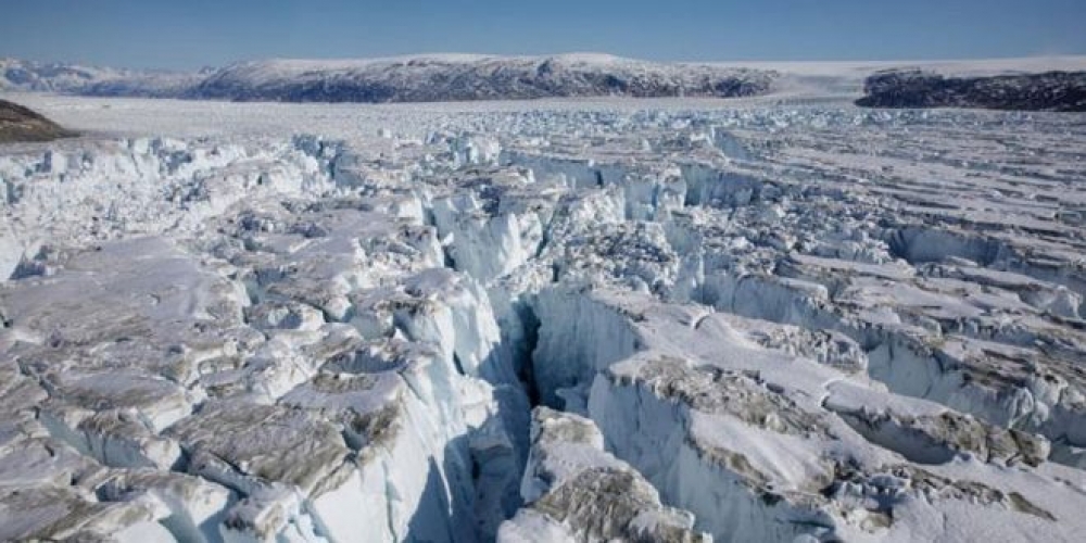 دراسة جديدة: جليد جزيرة غرينلاند يذوب بسرعة كبيرة   