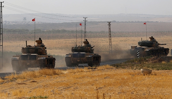 الاحتلال التركي يعتدي على مواقع عسكرية بريفي إدلب و حماة و الجيش السوري يرد 