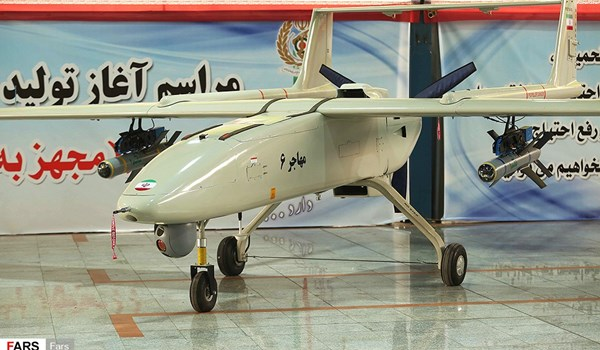 إيران تكشف طائرة مسيرة هجومية بمدى 2000 كم ومجهزة بقنابل ذكية