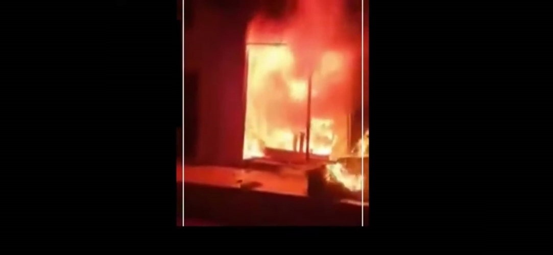 وفاة ثلاثة حرقاً ... اردنيون يحرقون مطاعم السوريين في الاردن