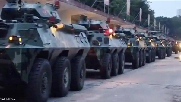 الصين تنشر حشودا عسكرية قرب الحدود الإدارية مع هونغ كونغ