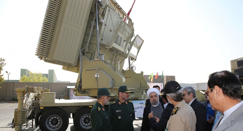 إيران تكشف عن نظام صاروخي محلي جديد