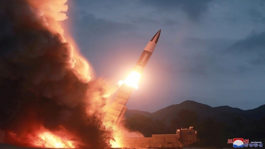 سيئول تشتبه في إطلاق بيونغ يانغ لصاروخين فرط صوتيين بلغا ارتفاعا غير مسبوق