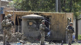 انفجار ضخم أمام السفارة الأمريكية في كابل