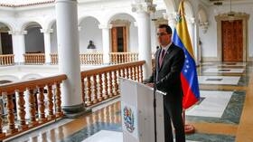  حكومة فنزويلا: هناك خطر تدخل عسكري في بلادنا