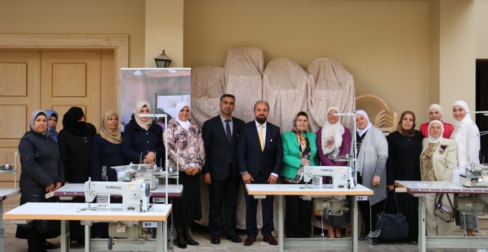 للعام الثاني جمعية المبرة النسائية تنظم مشروع نجاحنا مع البركة بيكبر  بشراكة بنك البركة سورية 