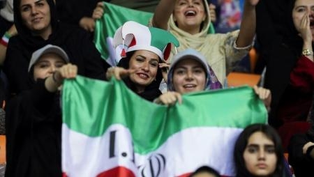 وفد من الفيفا يعتزم زيارة إيران لمتابعة السماح للنساء بدخول الملاعب