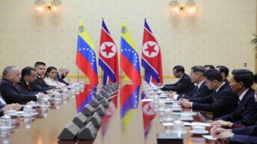 اتفاق تعاون في مجالات الصناعة والدفاع بين فنزويلا وكوريا الشمالية 