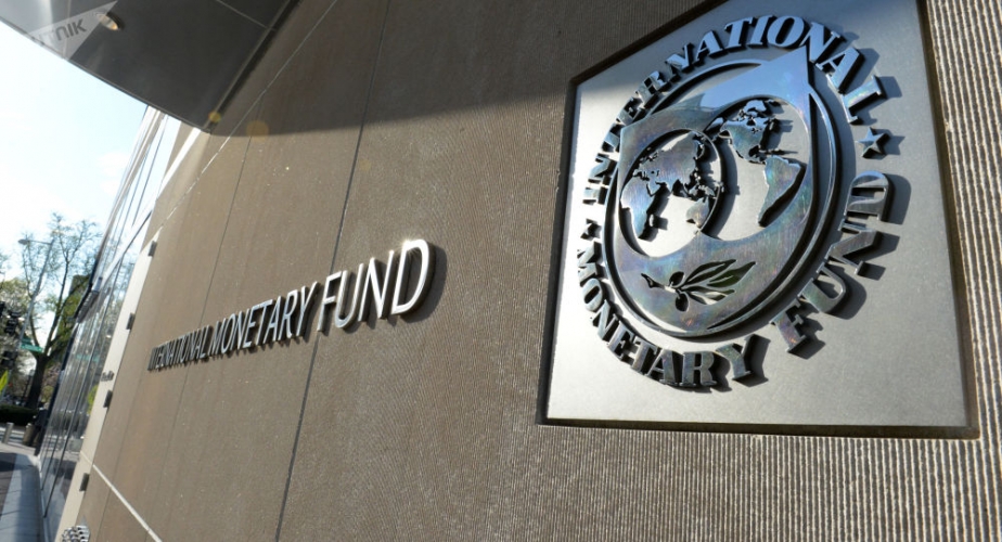 صندوق النقد الدولي يعلق على تخفيض أسعار البنزين في مصر