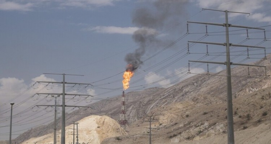 وزير النفط الإيراني: شركة البترول الوطنية الصينية انسحبت من تطوير حقل غازي ضخم