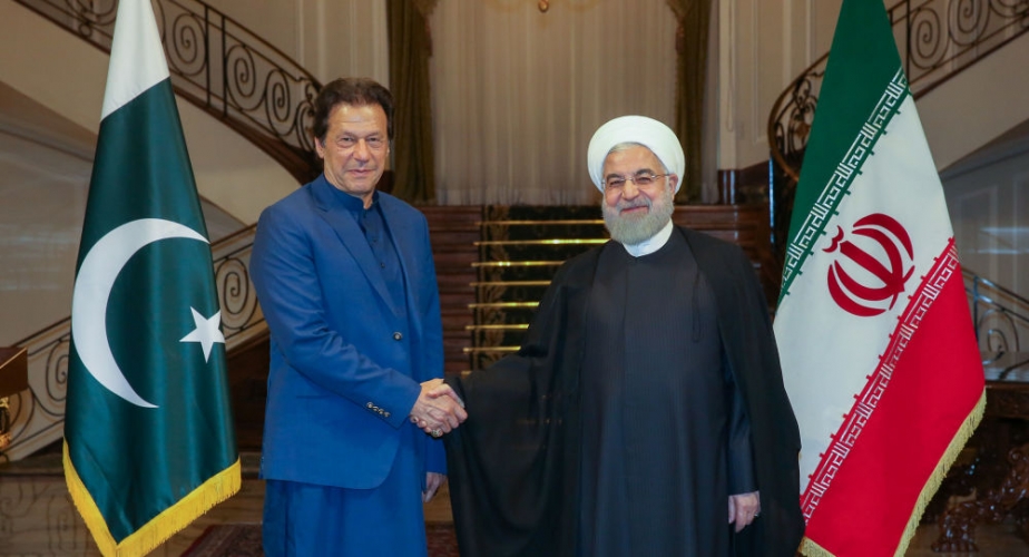 ماذا أرسل روحاني مع عمران خان إلى السعودية؟