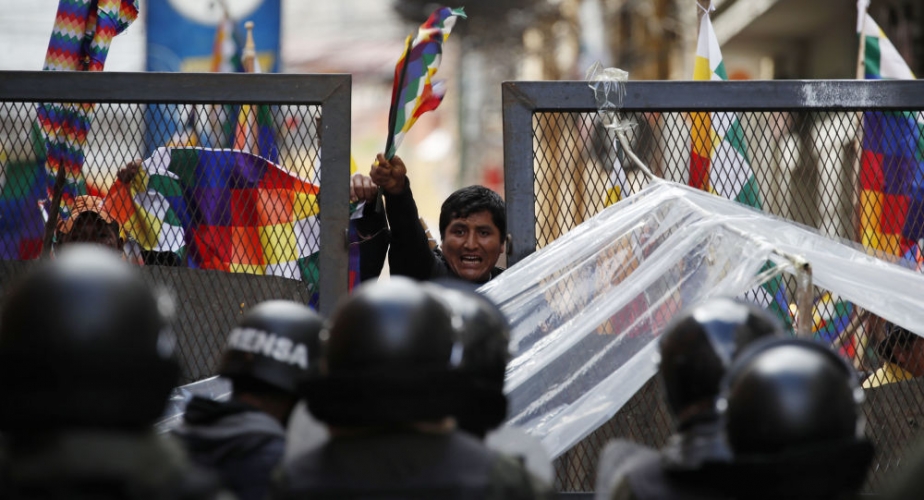 مقتل 5 من مؤيدي الرئيس البوليفي المستقيل في اشتباكات ببوليفيا