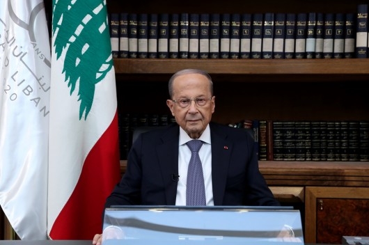  الرئيس اللبناني تلقى برقيتي تهنئة بالاستقلال من الرئيسين الروسي والصيني