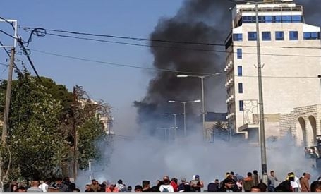إصابة عشرات الفلسطينيين جراء قمع الاحتلال مسيرات يوم الغضب في الخليل