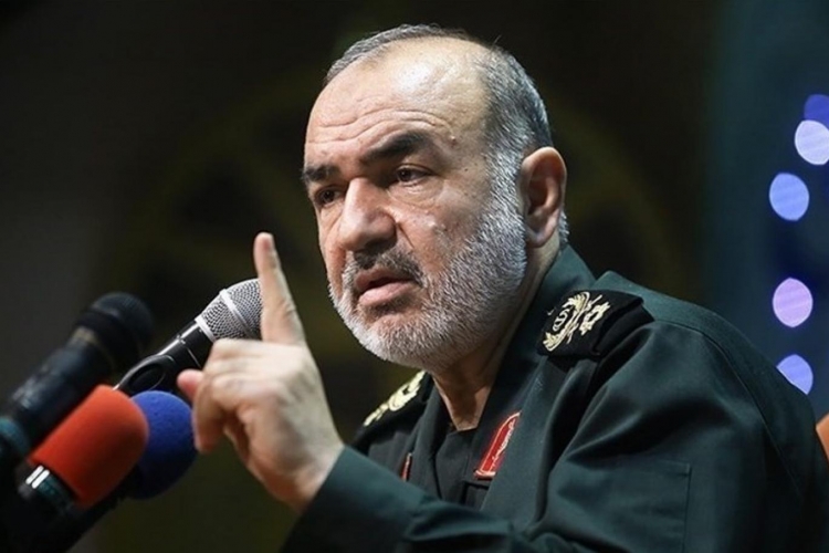 قائد الحرس الثوري الايراني يتوعد بضرب الأميركيين والصهاينة إن ارتكبوا أي خطأ   