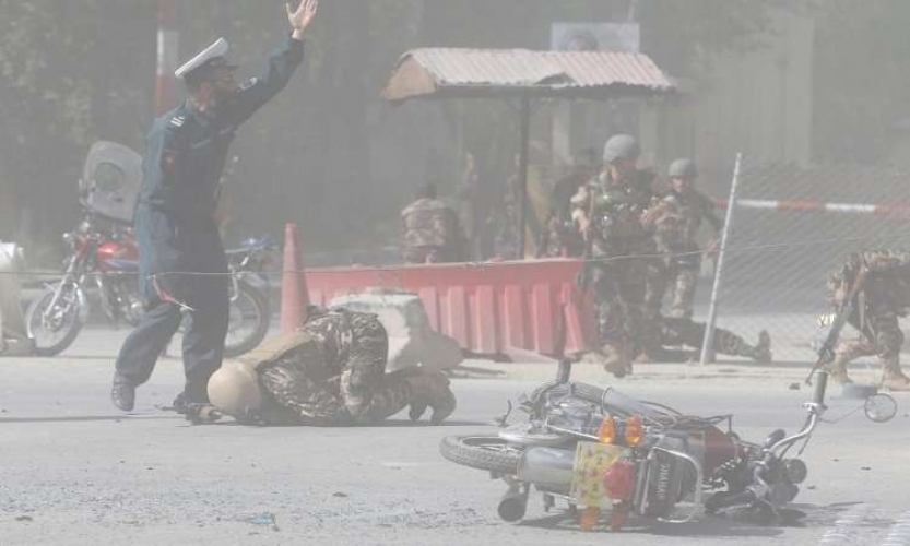 بينهم طفل .. مقتل 8 مدنيين بغارة جوية في أفغانستان رغم الهدنة   