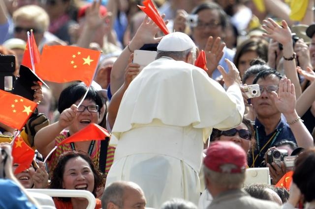 70 عاماً على انقطاع العلاقات.. واجتماع نادر بين الفاتيكان والصين   