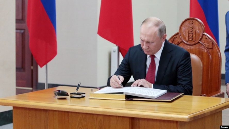 الرئيس الروسي يوقع على قانون التغييرات الدستورية 