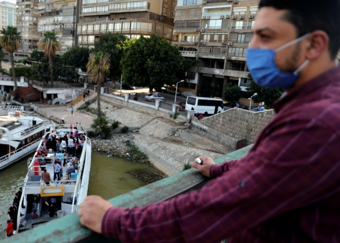 الكشف عن موعد ذروة الإصابات بكورونا في مصر