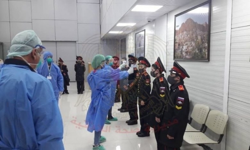 وصول طائرة تقل 16 طالباً سورياً من روسيا إلى اللاذقية نقلوا إلى مركز للحجر الصحي بدمشق