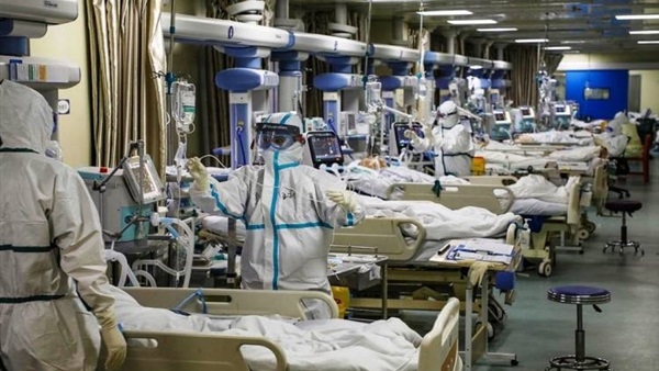 امتلاء المستشفيات المخصصة لعلاج مرضى كورونا في العاصمة المكسيكية
