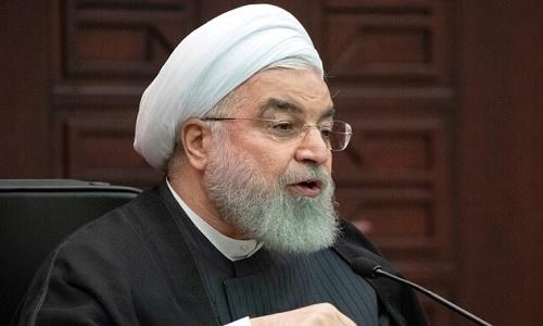 روحاني يعلن افتتاح المساجد مجددا للصلاة يوميا.. والعمل على تمديد ساعات العمل في مراكز التسوق