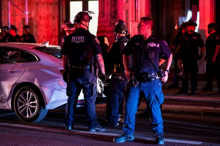 حاكم نيويورك: شرطة المدينة فشلت في أداء واجبها ورئيس البلدية رفض مساعدة الحرس الوطني