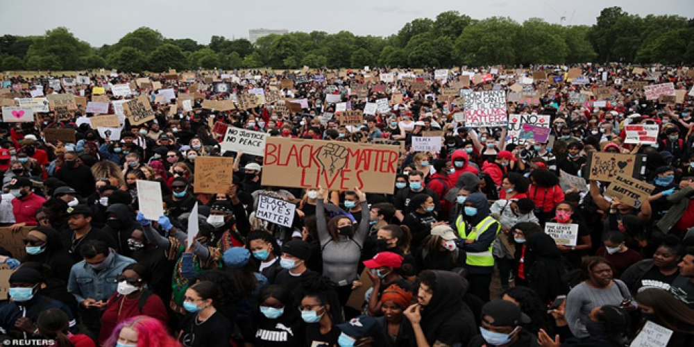 الآلاف يتظاهرون في العاصمة البريطانية دعماً للاحتجاجات في أمريكا