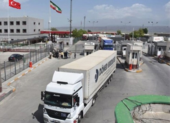إيران: عودة النشاط التجاري في معبر بازركان وتحصيل 400 ميلون دولاراً من العراق