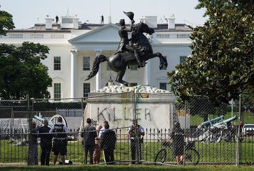 الحرس الوطني الأمريكي ينشر قوات لحماية التماثيل في واشنطن   