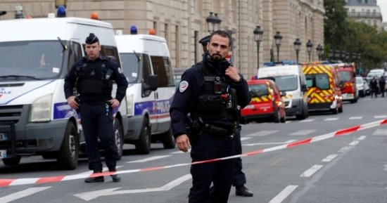 الحكم بالسجن المؤبد بحق جزائري خطط لعمل إرهابي بضواحي باريس عام 2015