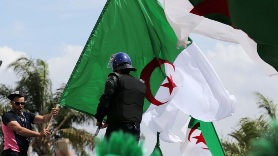 توقيف 11 شخصا يدعمون جماعات إرهابية في الجزائر