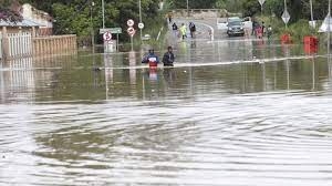 45 قتيلا نتيجة فيضانات بعد أمطار غزيرة في جنوب إفريقيا