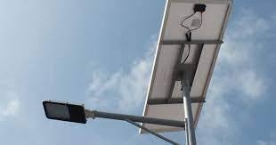 تركيب 260 جهاز إنارة بالطاقة الشمسية خلال 3 أشهر بشوارع دمشق
