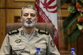 قائد الجيش الايراني: نتصدى للتهديدات باقتدار وسنرد بما يستلزم الأمر