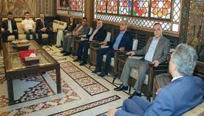 محافظ دمشق في اجتماعه الأول: تنشيط جميع القطاعات وتعزيز الاستثمارات والتشدد بقمع المخالفات