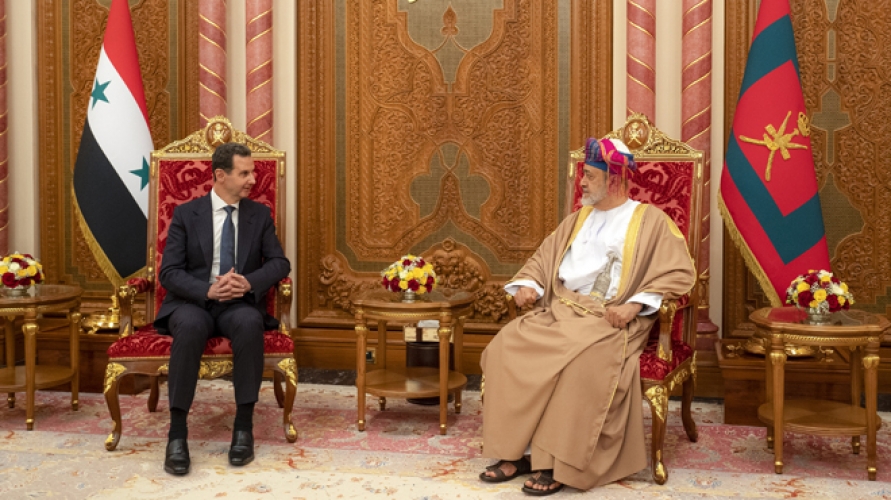 الرئيس الأسد يزور سلطنة عمان ويبحث مع السلطان هيثم بن طارق العلاقات الثنائية بين البلدين الشقيقين 