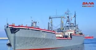 سفينة مساعدات مصرية تصل ميناء اللاذقية