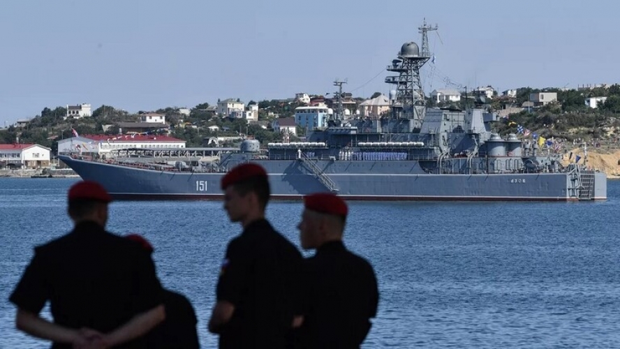 أسطول البحر الأسود الروسي يجري تدريبات في خليج سيفاستوبول
