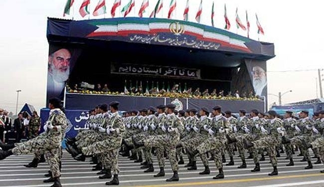قائدان في الجيش الإيراني.. سنرد بقوة على أدنى تحرك للأعداء ونرصد الحدود بأحدث المعدات المتطورة
