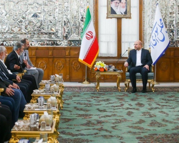 الأمين العام لحركة الجهاد الإسلامي النخالة يلتقي قاليباف وأحمديان في طهران