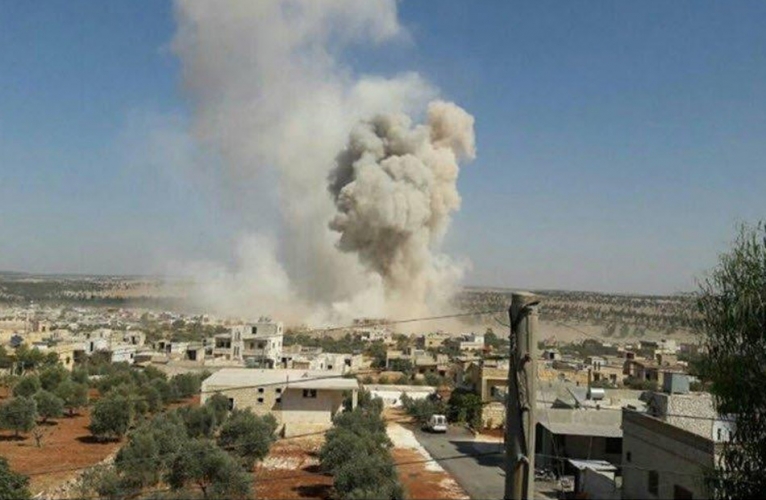 التنظيمات الإرهابية المنتشرة في إدلب تعتدي بالقذائف على بلدة جورين بريف حماة