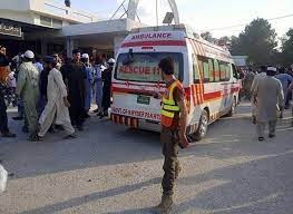 نحو 40 قتيلاً وعشرات الجرحى بتفجير انتحاري خلال تجمع سياسي في باكستان